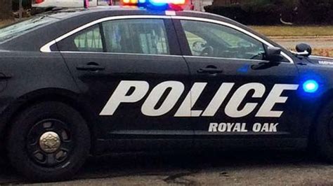 Maple Rd. . Royal oak police incident today